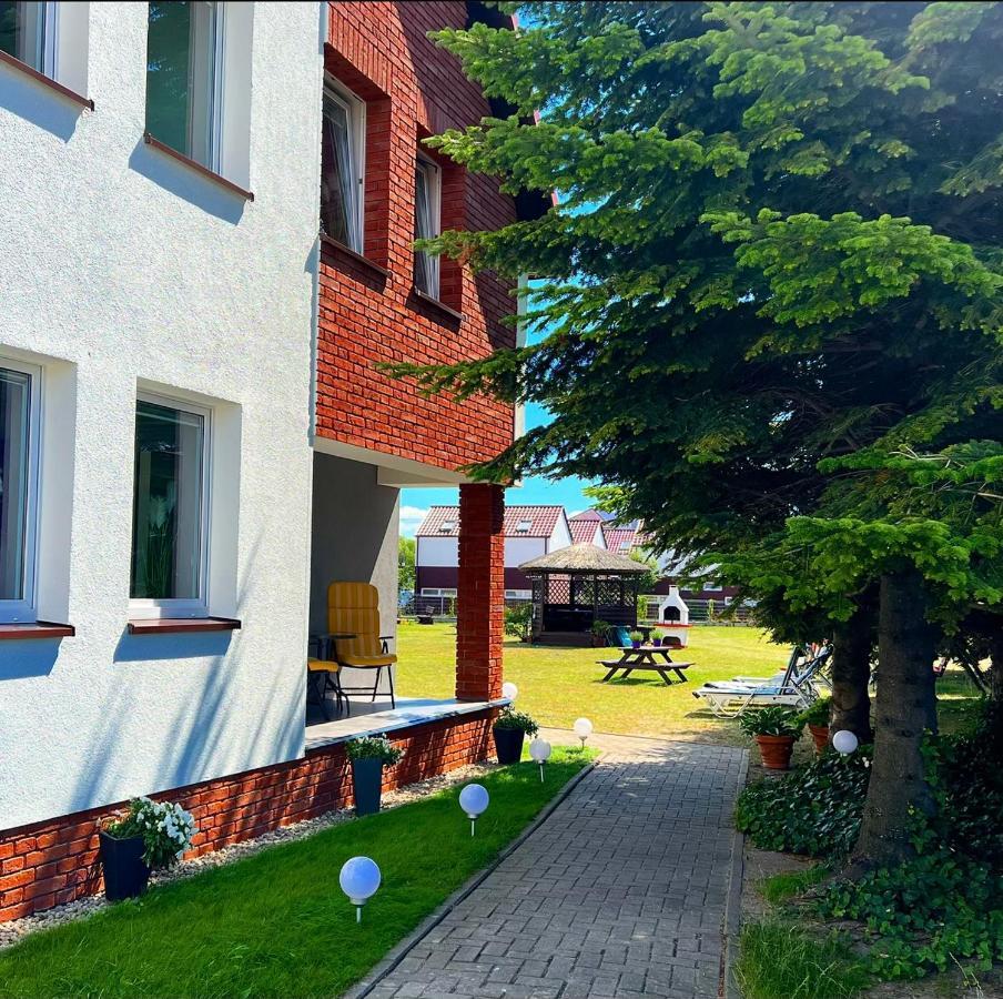 Apartamenty Ostoja Łeba Exteriör bild